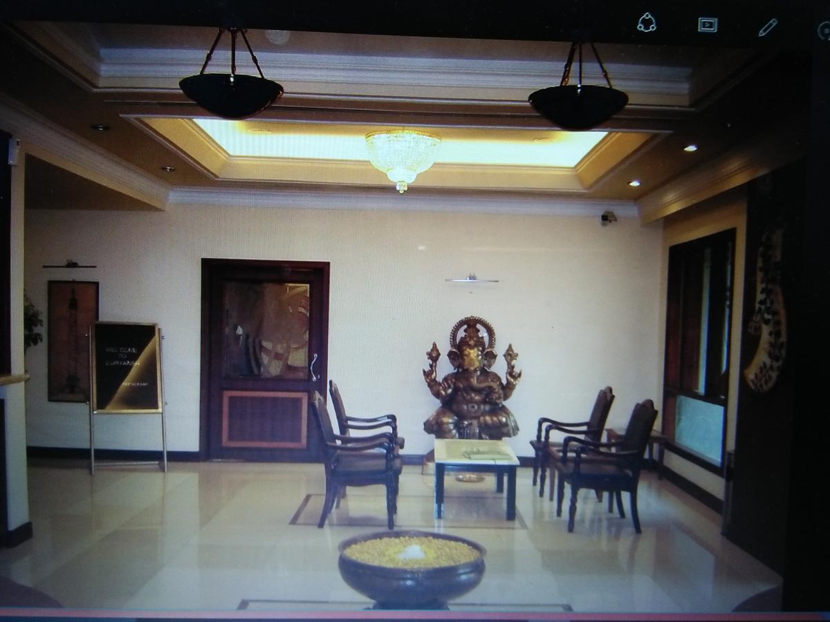 Hotel Veena Regency Chās Exterior foto