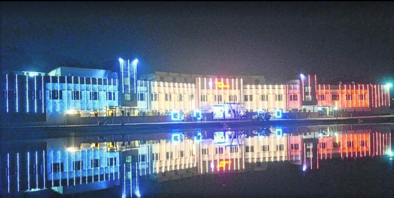 Hotel Veena Regency Chās Exterior foto
